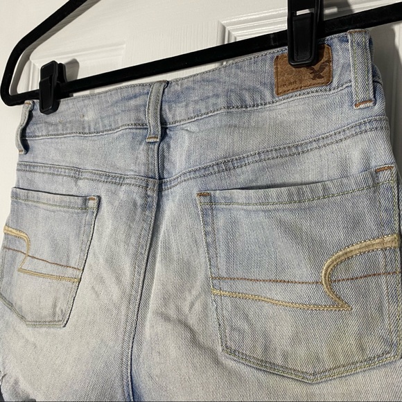 American Eagle Stretch Jean Shorts in Light Wash - Picture 4 of 6